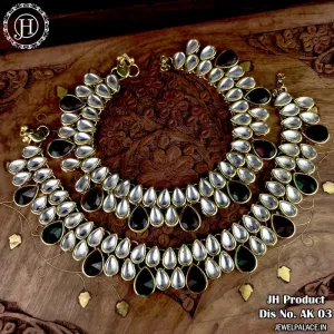 Charms Antique Golden Alloy Kundan Anklet for Women JH3446
