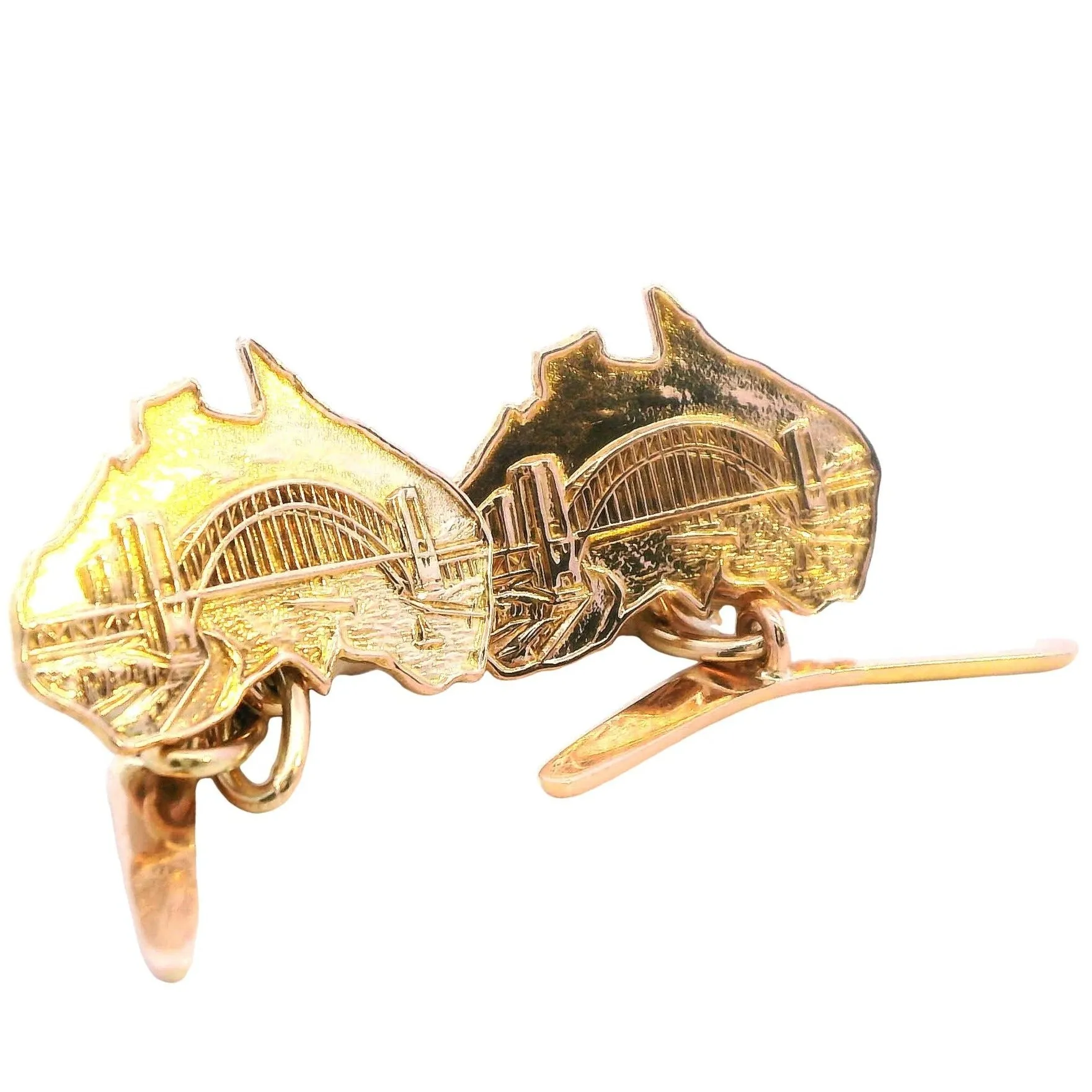 "Exquisite 9ct Yellow Gold Map of Australia and Boomerang Cufflinks"
